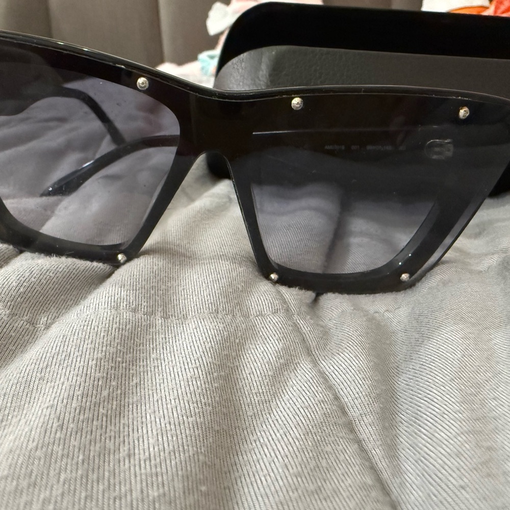 Black Cat-Eye Sunglasses